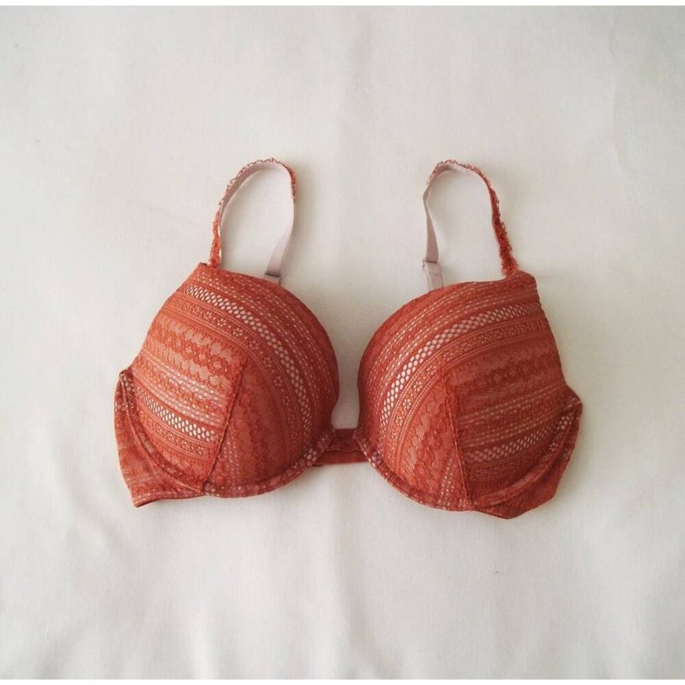 Victoria’s Secret® Lace Detailed Push-Up Bra Size 34DD